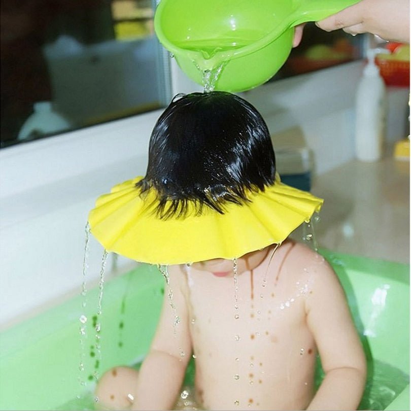 Visière chapeau pour douche bébé I ShampooCap™ - Maman Bébé d'Amour